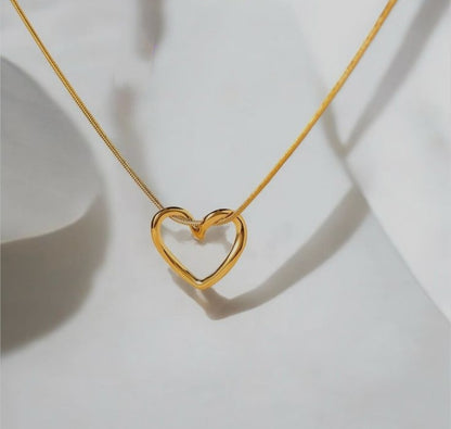 Elegant Double Layer Heart Pendant Necklace
